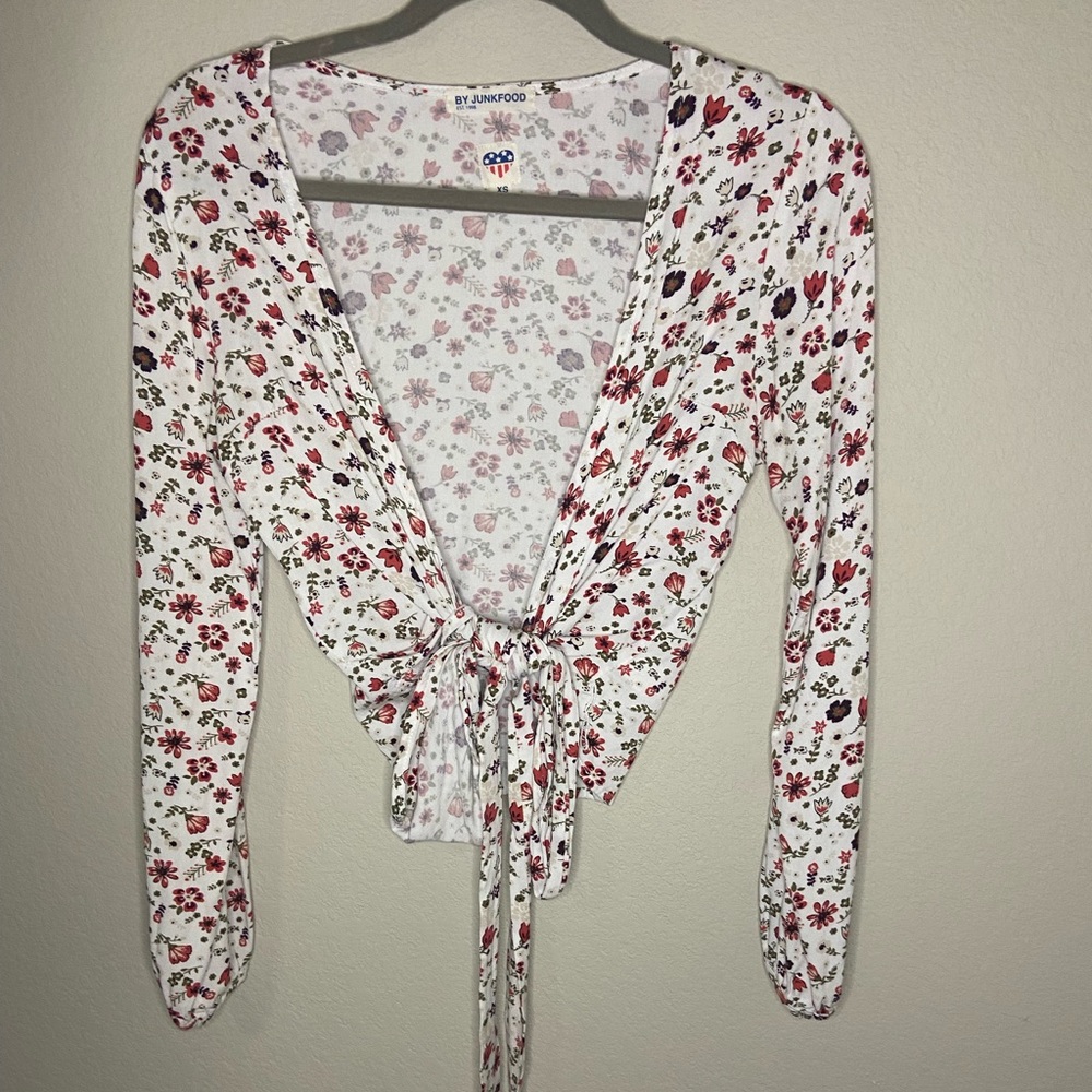 Long sleeve tie top